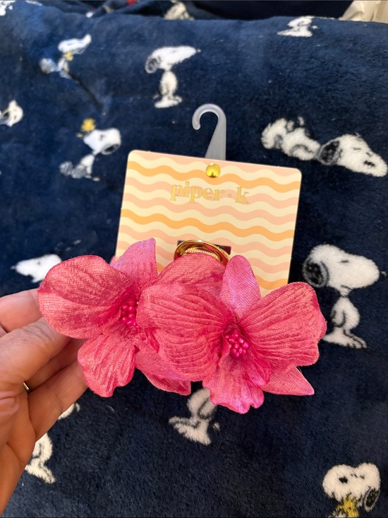 Piper K Accessories - piper•k Hot Pink Double Floral Hair Clip